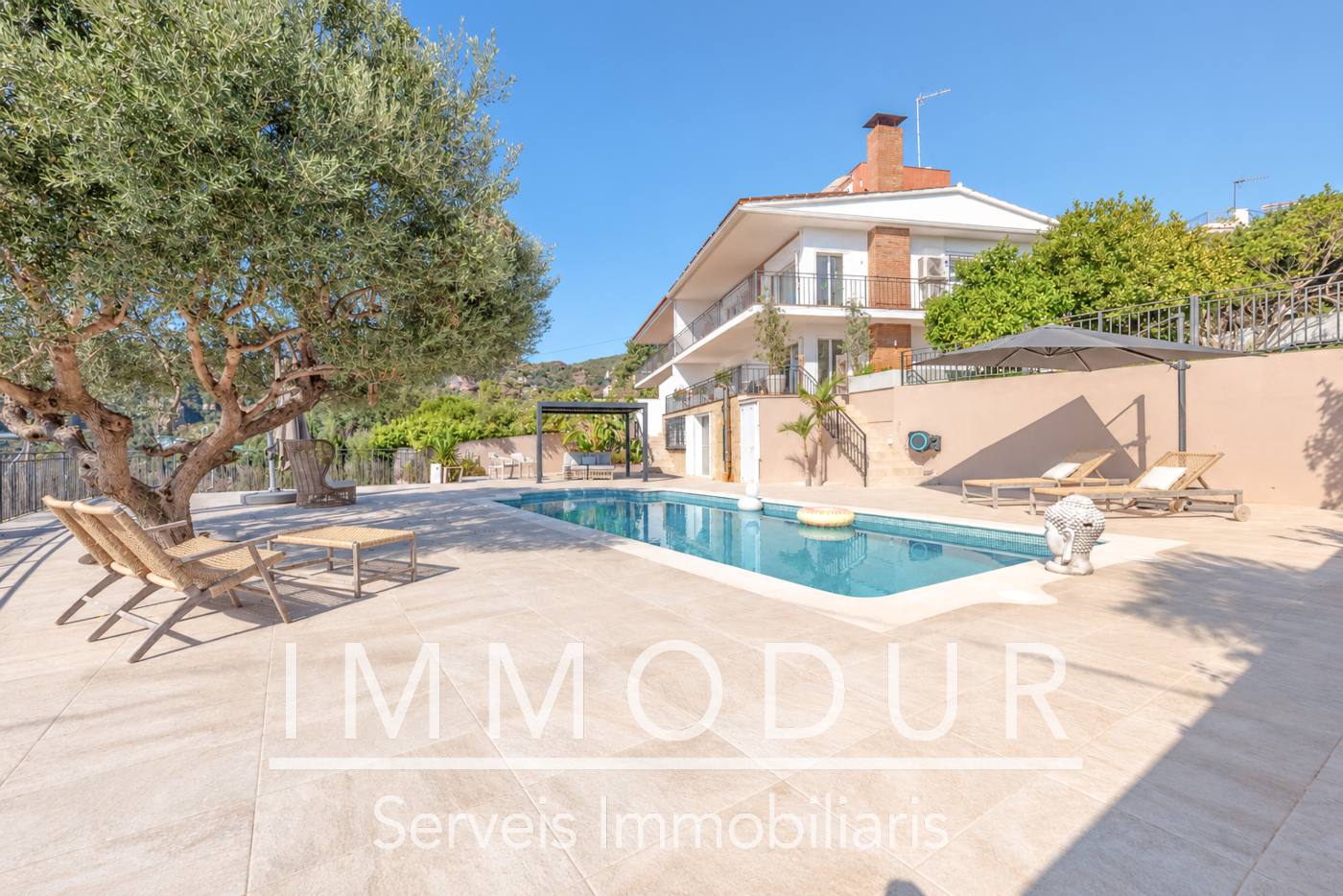 Grande maison individuelle à Brugues, Brugues, Gavà