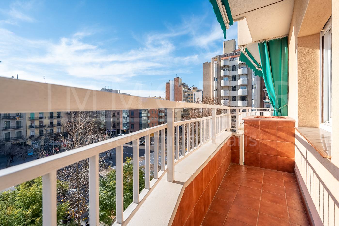 Piso alto en las Corts, Les Corts, Castelldefels