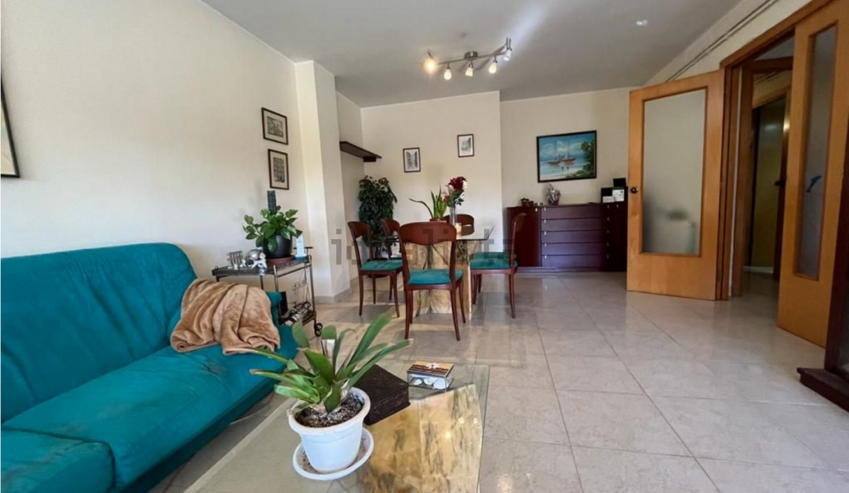 Screenshot 2022-11-07 at 12-48-05 Piso en venta en Josep Tarradelles s_n Can Roca-Muntanyeta Castelldefels — idealista