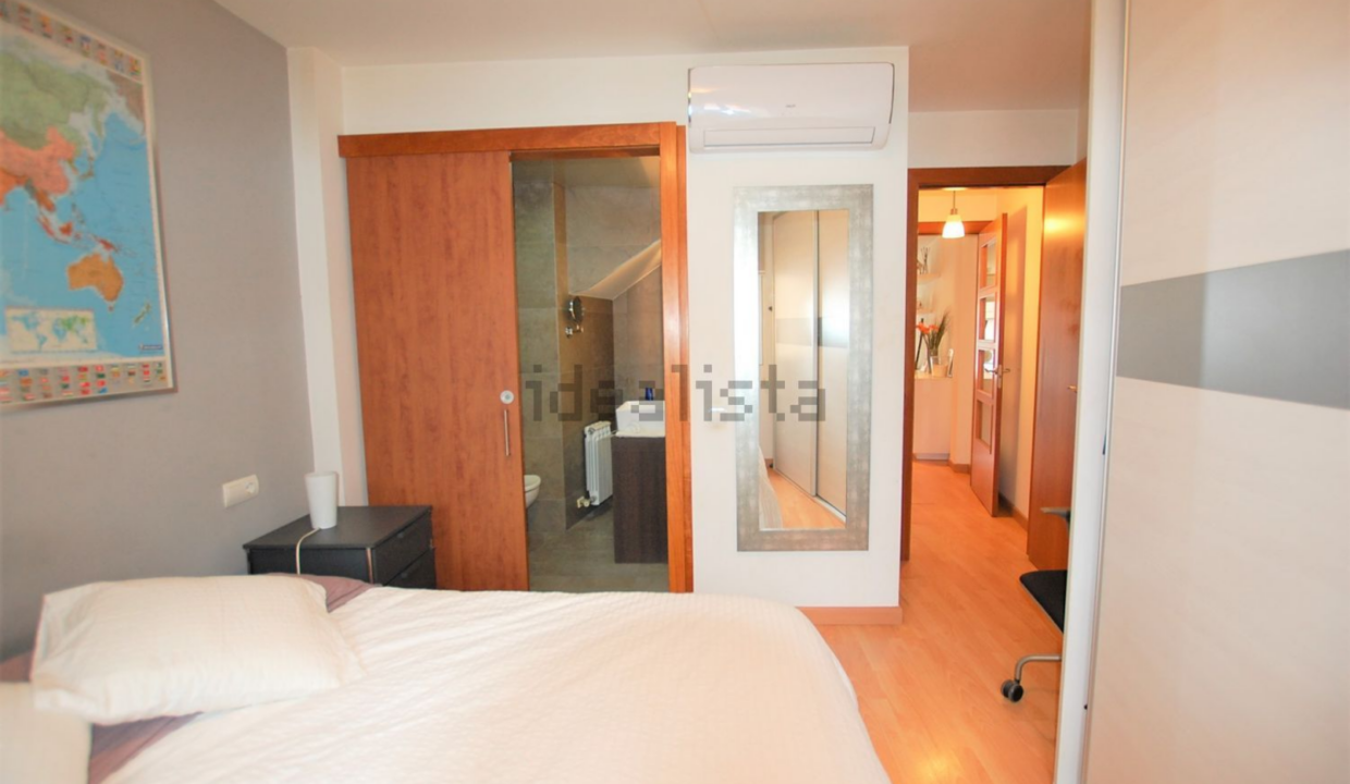 Screenshot 2022-11-07 at 13-02-19 Ático en venta en calle del Doctor Ferran s_n Centre Castelldefels — idealista