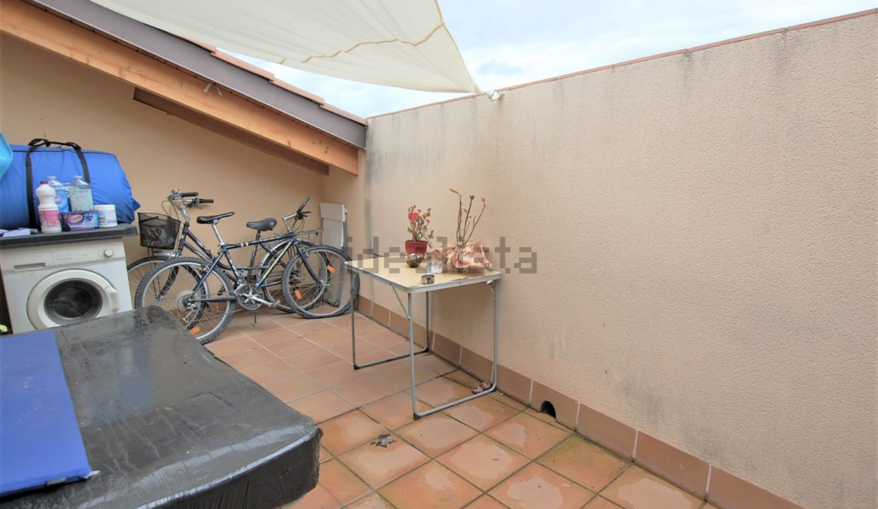 Screenshot 2022-11-07 at 13-02-46 Ático en venta en calle del Doctor Ferran s_n Centre Castelldefels — idealista