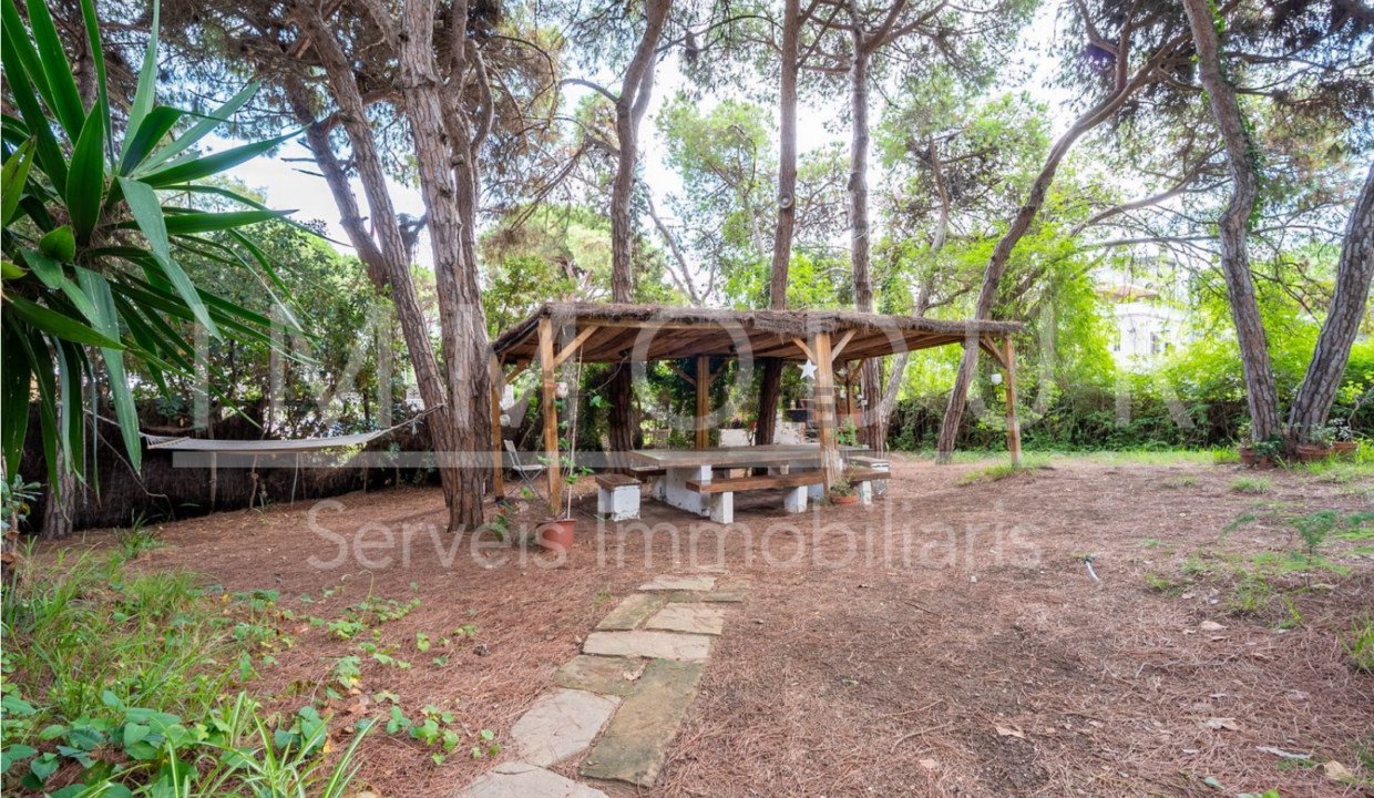 Screenshot 2022-11-07 at 13-07-30 Casa o chalet independiente en venta en paseo marina 12 s_n La Pineda Castelldefels — idealista