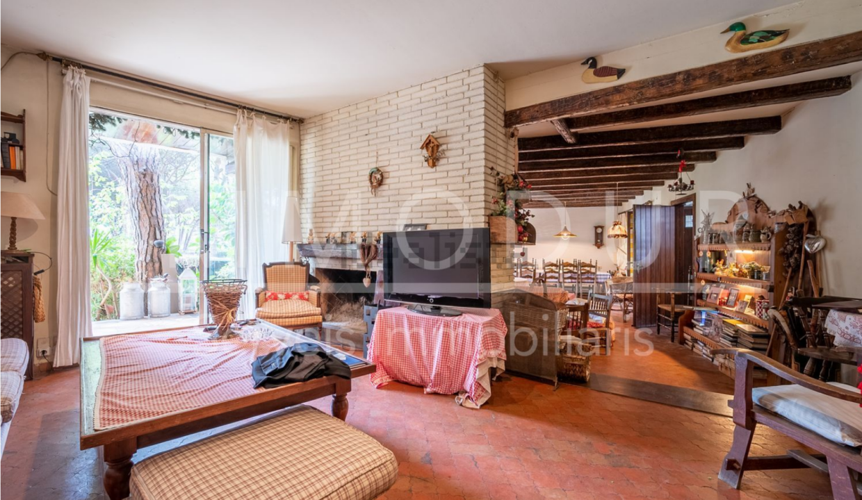 Screenshot 2022-11-07 at 13-08-20 Casa o chalet independiente en venta en paseo marina 12 s_n La Pineda Castelldefels — idealista