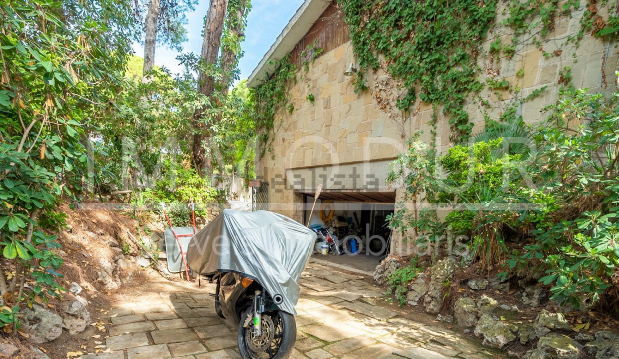 Screenshot 2022-11-07 at 13-09-50 Casa o chalet independiente en venta en paseo marina 12 s_n La Pineda Castelldefels — idealista