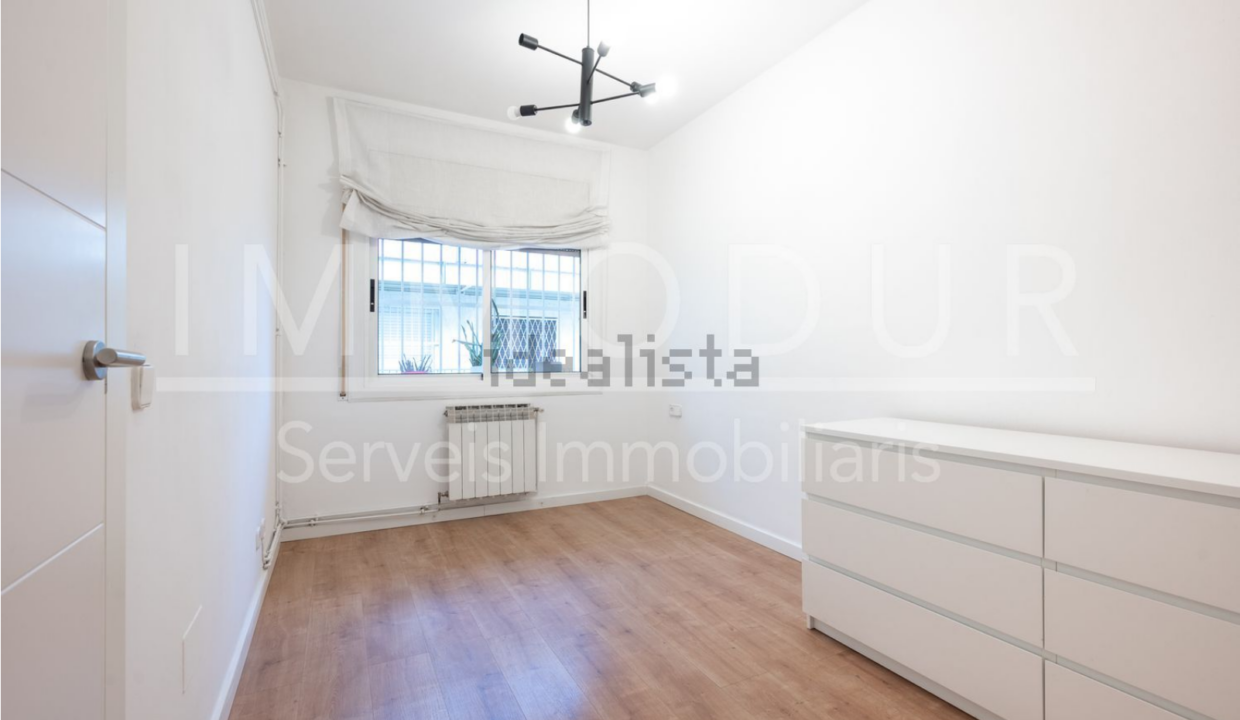 Screenshot 2022-11-07 at 13-15-08 Alquiler de Piso en avenida de la Pineda s_n Can Bou Castelldefels — idealista