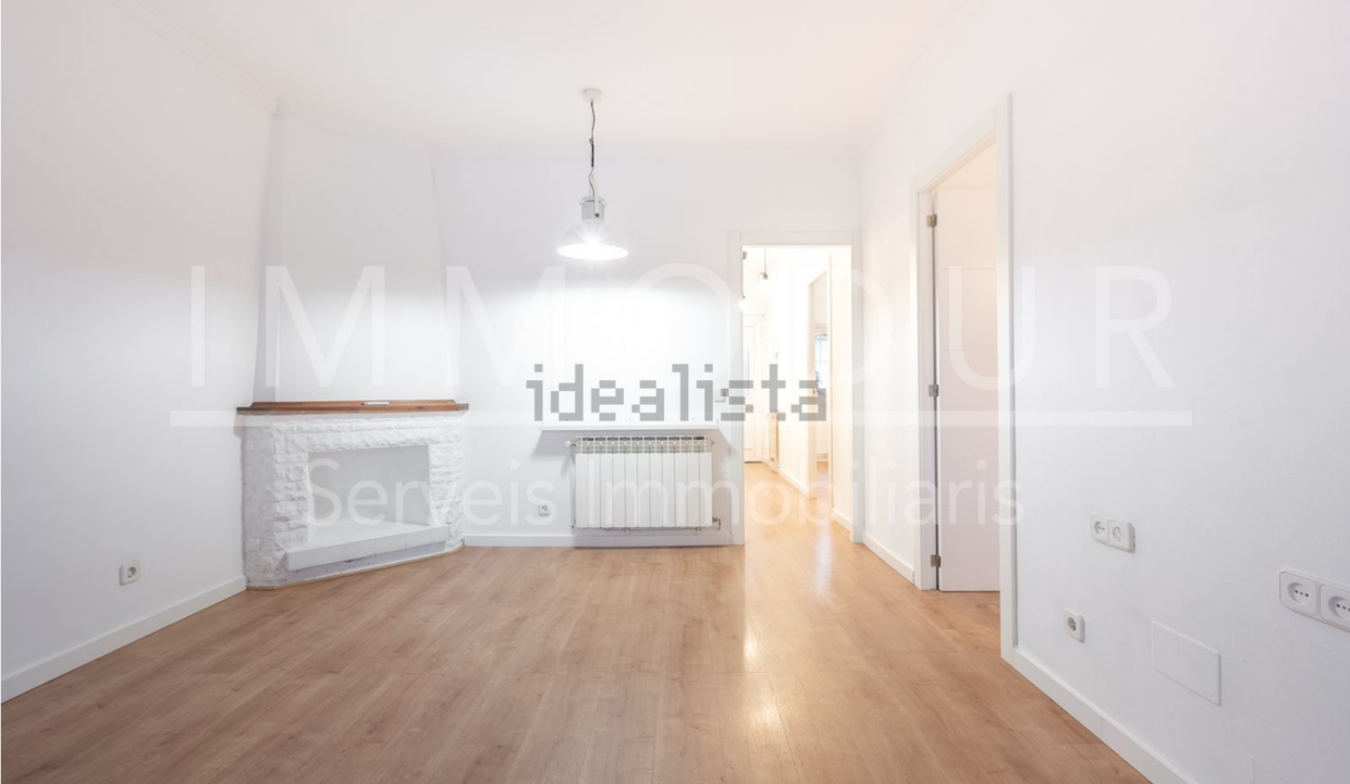 Screenshot 2022-11-07 at 13-15-38 Alquiler de Piso en avenida de la Pineda s_n Can Bou Castelldefels — idealista