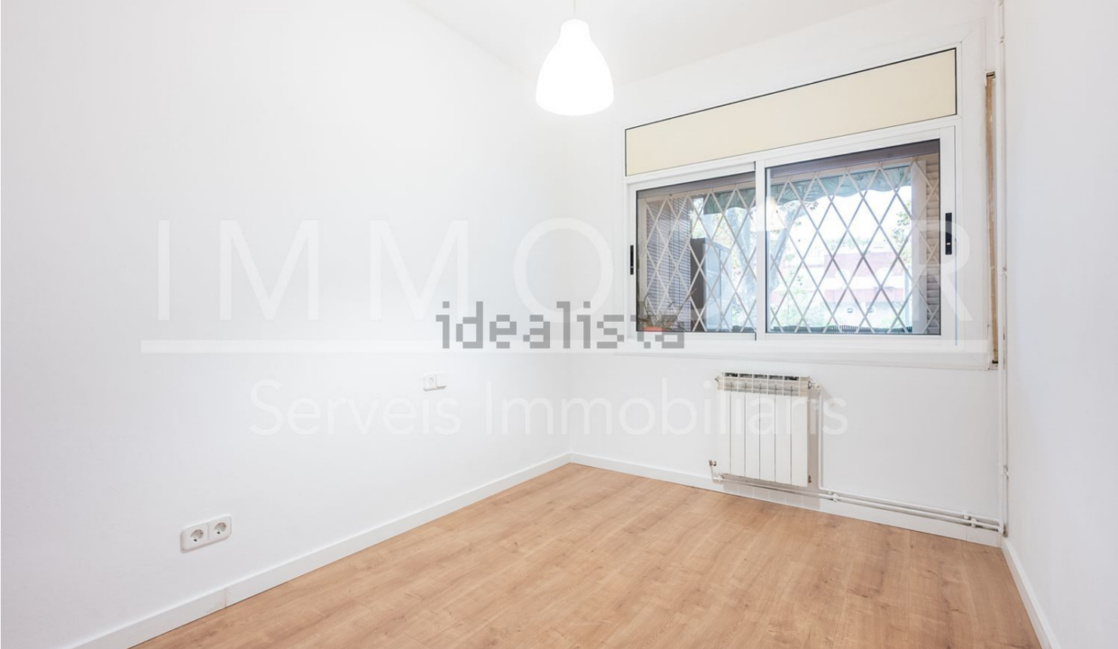 Screenshot 2022-11-07 at 13-15-44 Alquiler de Piso en avenida de la Pineda s_n Can Bou Castelldefels — idealista