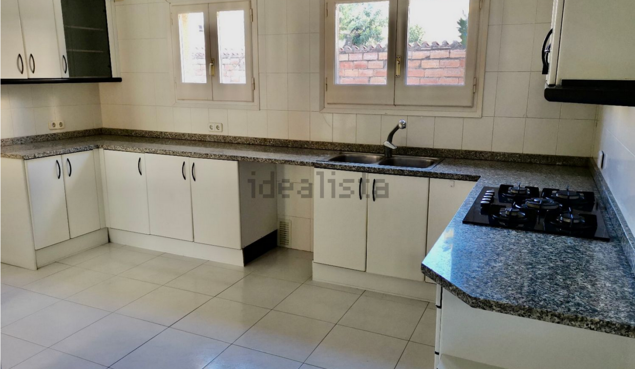 Screenshot 2022-11-07 at 13-21-22 Alquiler de Casa o chalet independiente en Eduard Maristany s_n Centro Pueblo Sant Pere de Ribes — idealista