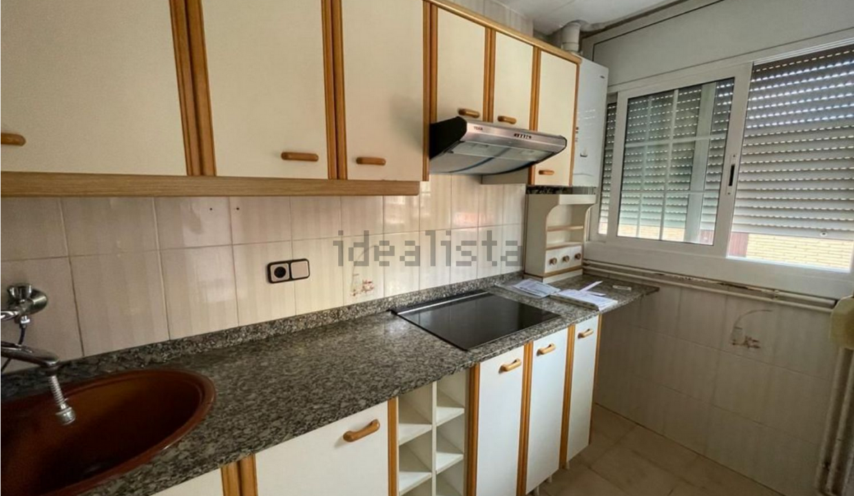 Screenshot 2022-11-07 at 13-23-39 Alquiler de Piso en calle de Fortià Casanovas s_n Centre Gavà — idealista